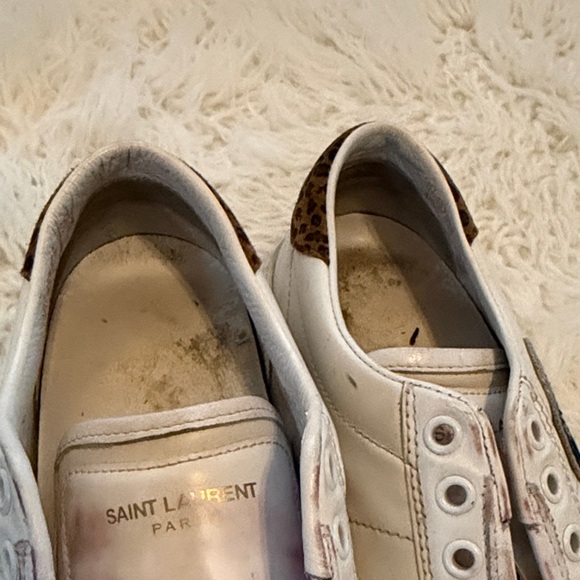 SAINT LAURENT | Stylish White and Tan Women's Sneakers - Picture 5 of 8